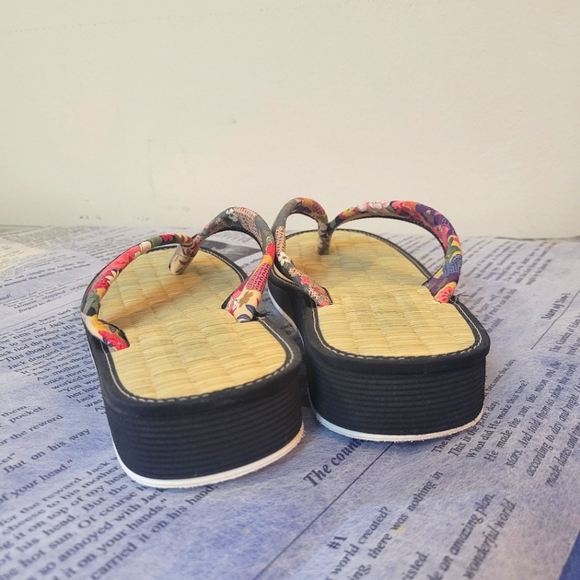 Japanese sandals - Picture 4 of 4